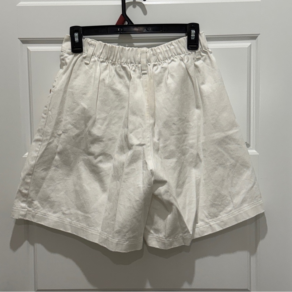 Vintage 90s White Gold Star Embellished, Embroidered Bermuda Shorts Fits Size 6 - Picture 4 of 4